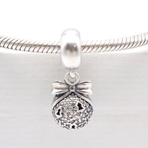 RARE Authentic PANDORA 2014 Limited Edition Christmas Ornament - 791411CZ